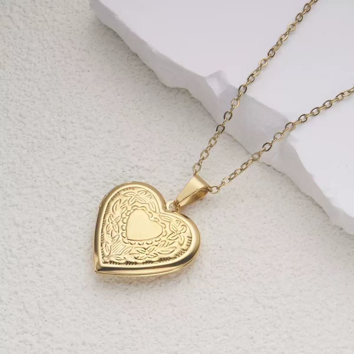 Romantic Heart Locket Pendants - Heart Locket Necklace Photo ulasan dan harga